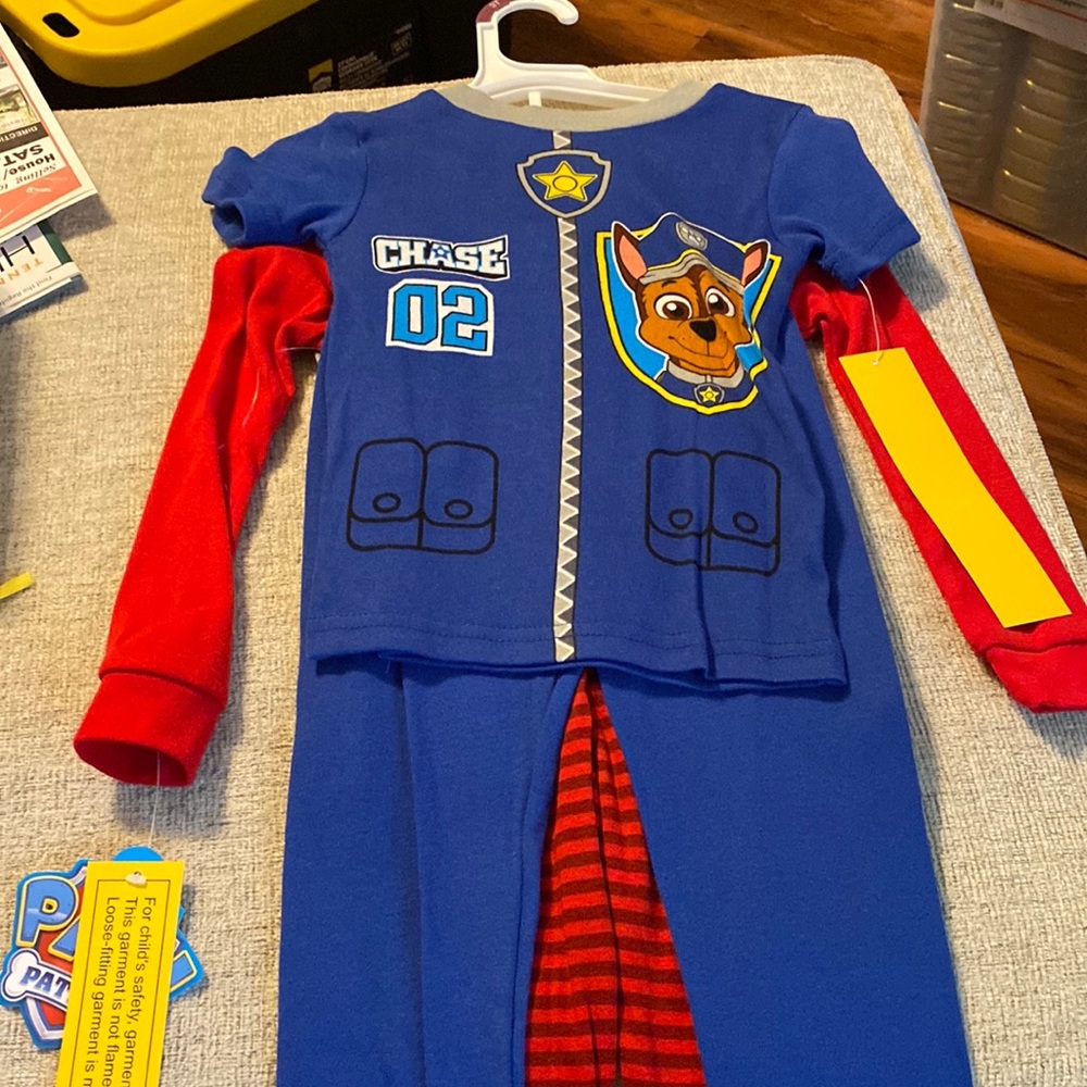 Paw patrol pajamas size 3t